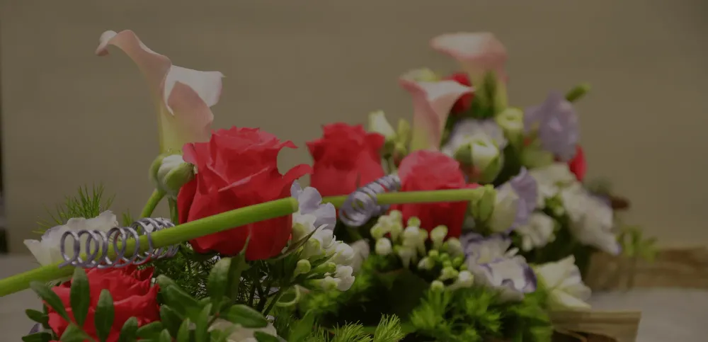 Gerbe de fleurs à Neuville-aux-Bois